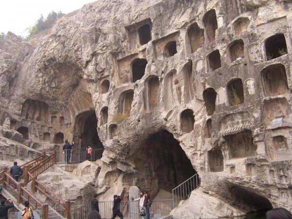 龙门石窟历史背景和故事