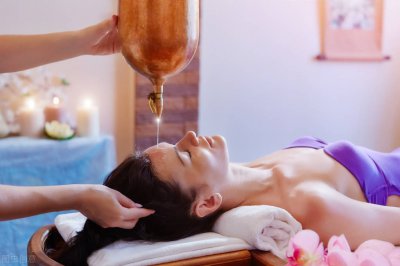 吹风机和自然干哪个好 洗头发后自然干好还是吹干好