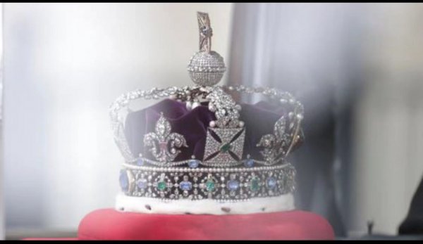 英国议会由哪三部分组成