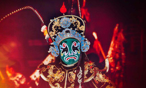 窦尔敦盗御马的故事简短概括