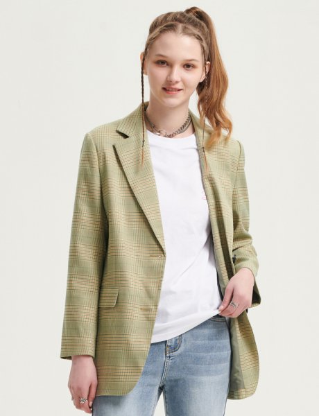 ur是哪个国家的牌子