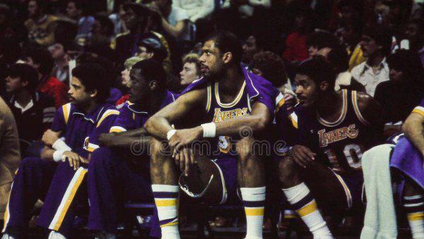 nba篮板榜历史排名前十