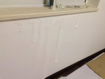 窗户下雨就往里面渗水怎么办 窗户渗水怎么解决最好