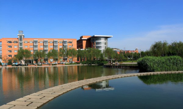 山东青岛理工大学排名