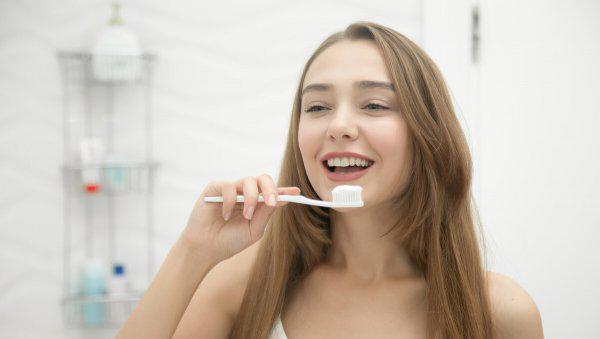 美白牙膏排名前十名