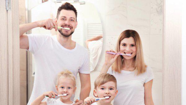 美白牙膏排名前十名