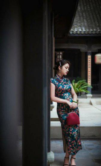 穿旗袍照相什么姿势好看