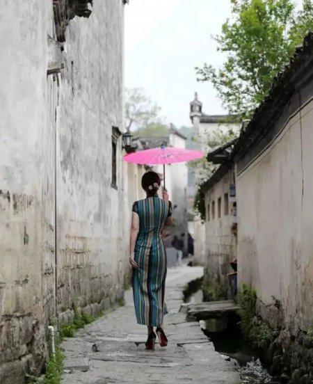 穿旗袍照相什么姿势好看