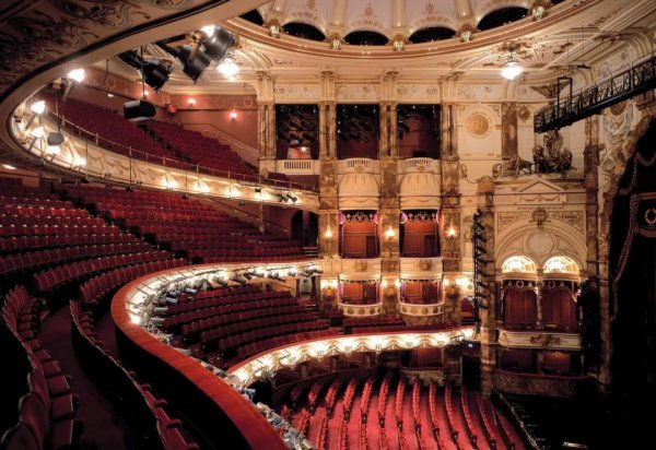 巴黎歌剧院在哪里位置