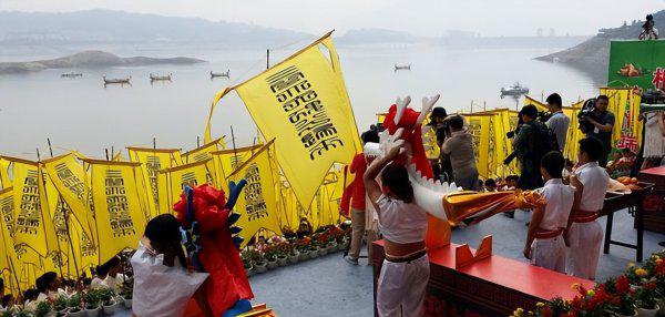 屈原的生平事迹简介