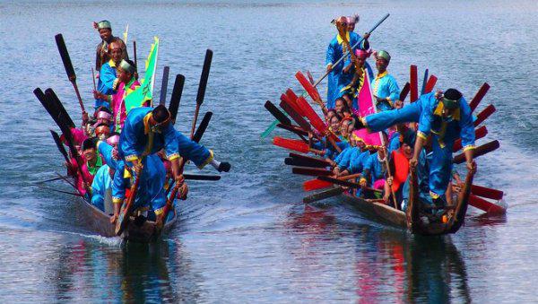 傣族泼水节的习俗有哪些