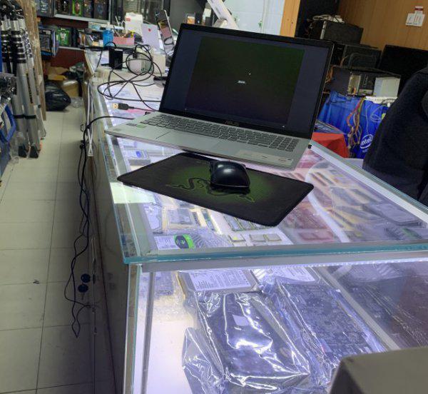 电脑重新装系统以后反而卡了是什么原因