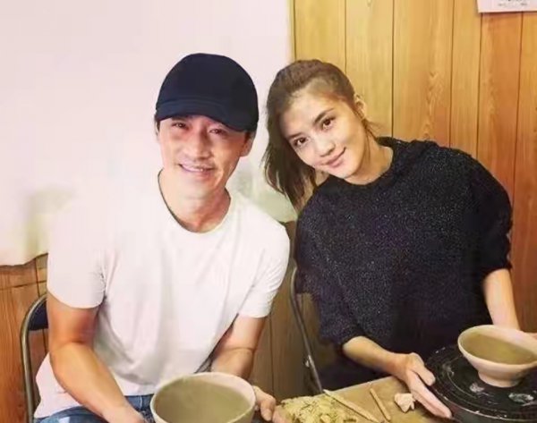 香港演员林峰的老婆是谁