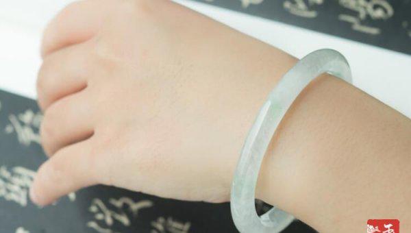 手镯一般戴哪只手