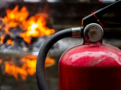 灭火器黄颜色代表什么 灭火器红黄绿色是什么意思