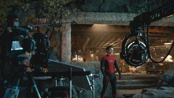 英雄远征神秘客是好人还是坏人