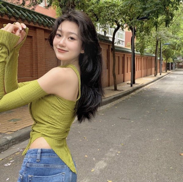 绿色衣服显白还是显黑