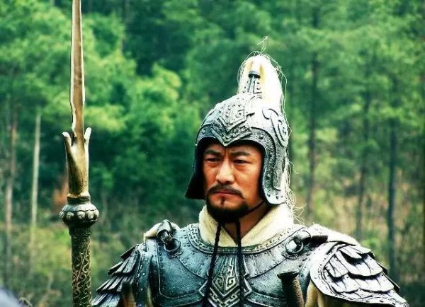 三英战吕布故事内容概括