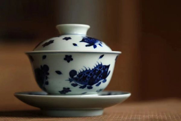 立明堂的瓷绘纹饰怎么样