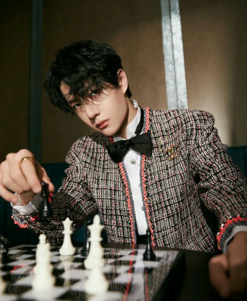 肖战应援色是什么颜色