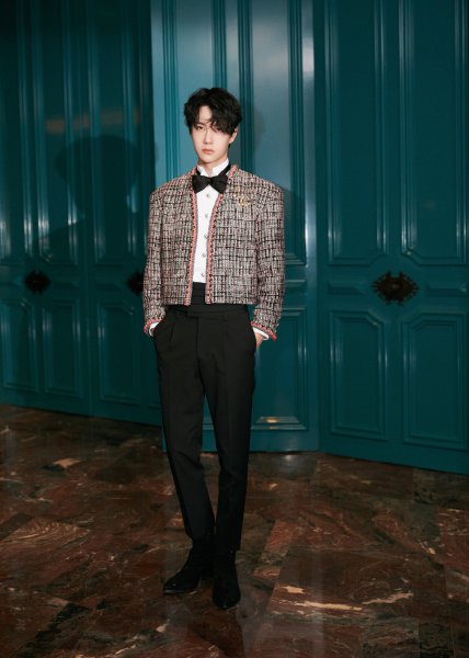 肖战应援色是什么颜色