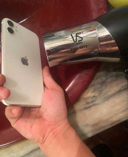 手机掉在水里面了该怎么处理方法