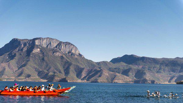 泸沽湖海拔高度多少米