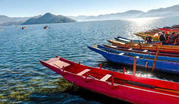 泸沽湖海拔高度多少米