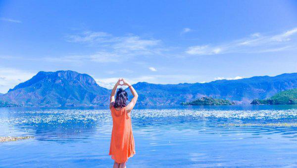 泸沽湖海拔高度多少米