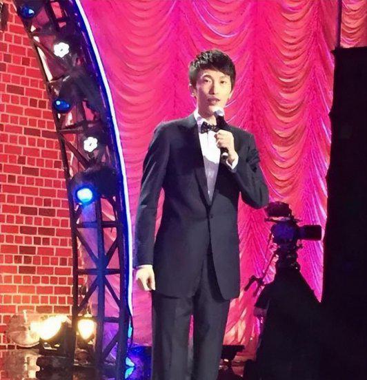 房鹤迪是德云社的吗