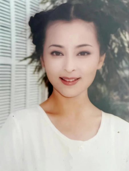 何音个人资料简介