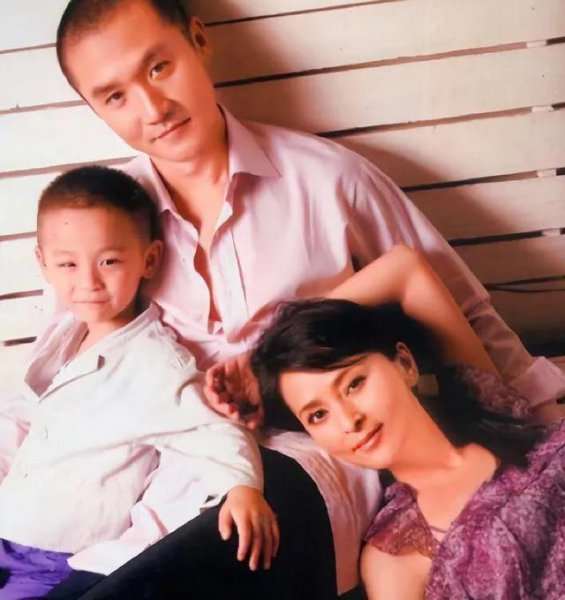 何音个人资料简介