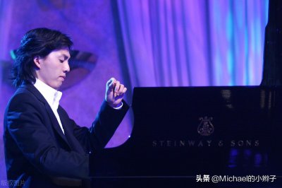 李云迪和朗朗谁的成就更高 李云迪和朗朗到底谁更牛