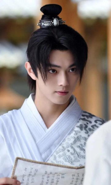 许凯个人资料简介