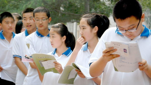 小学成绩不好初中能赶上吗