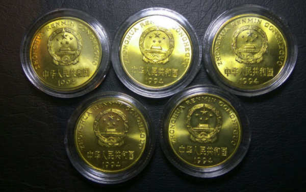 五角硬币什么材质做的