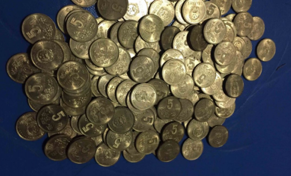 五角硬币什么材质做的