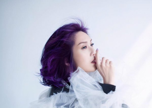 少女的祈祷这首歌表达了什么含义