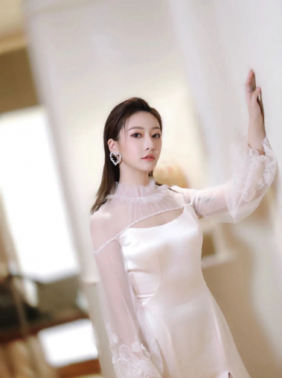 女演员余玥资料简介