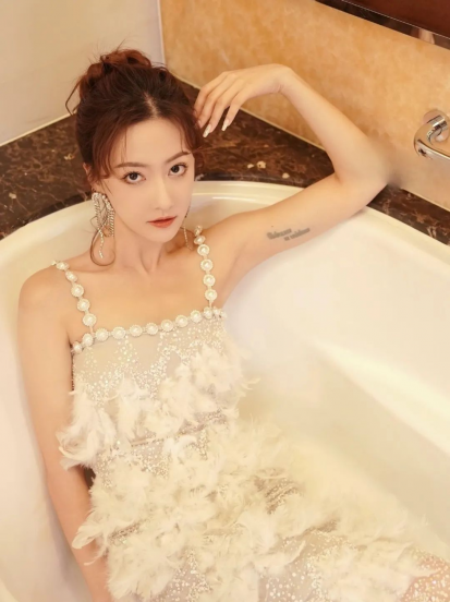 女演员余玥资料简介