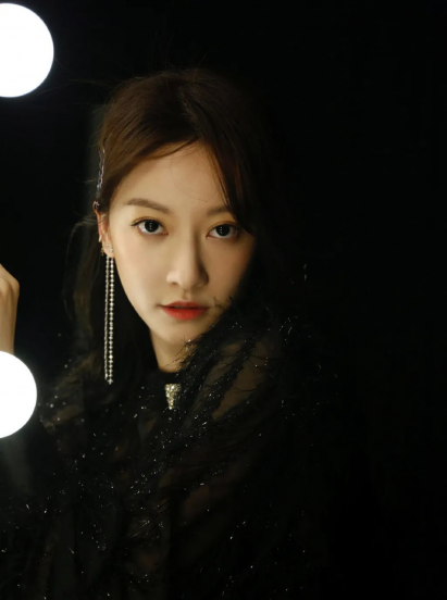 女演员余玥资料简介