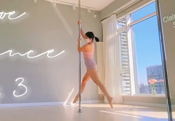 赵奕欢青春期很出名吗