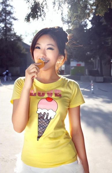 赵奕欢青春期很出名吗