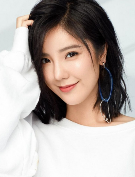 赵奕欢青春期很出名吗