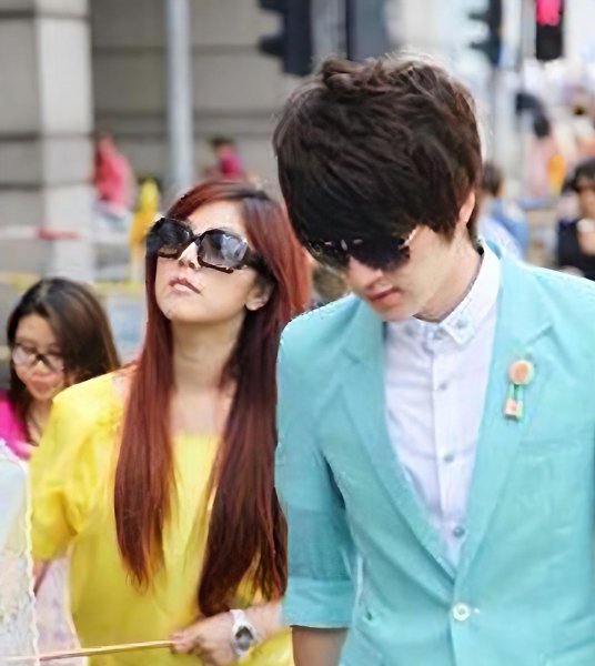 赵奕欢青春期很出名吗