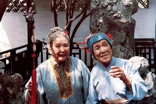 林黛玉住的地方叫什么