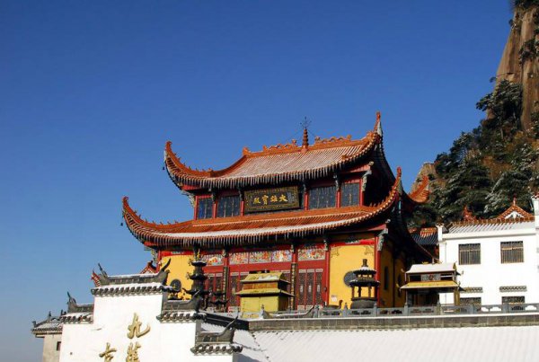 九华山是什么菩萨的道场