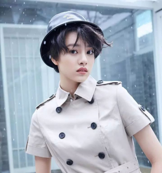 张艺上的个人资料介绍