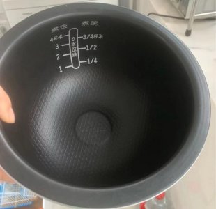 电饭锅涂层掉了锅还能用吗 内胆使用涂层清洗需规避要点