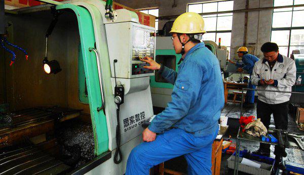 钳工是做什么工作